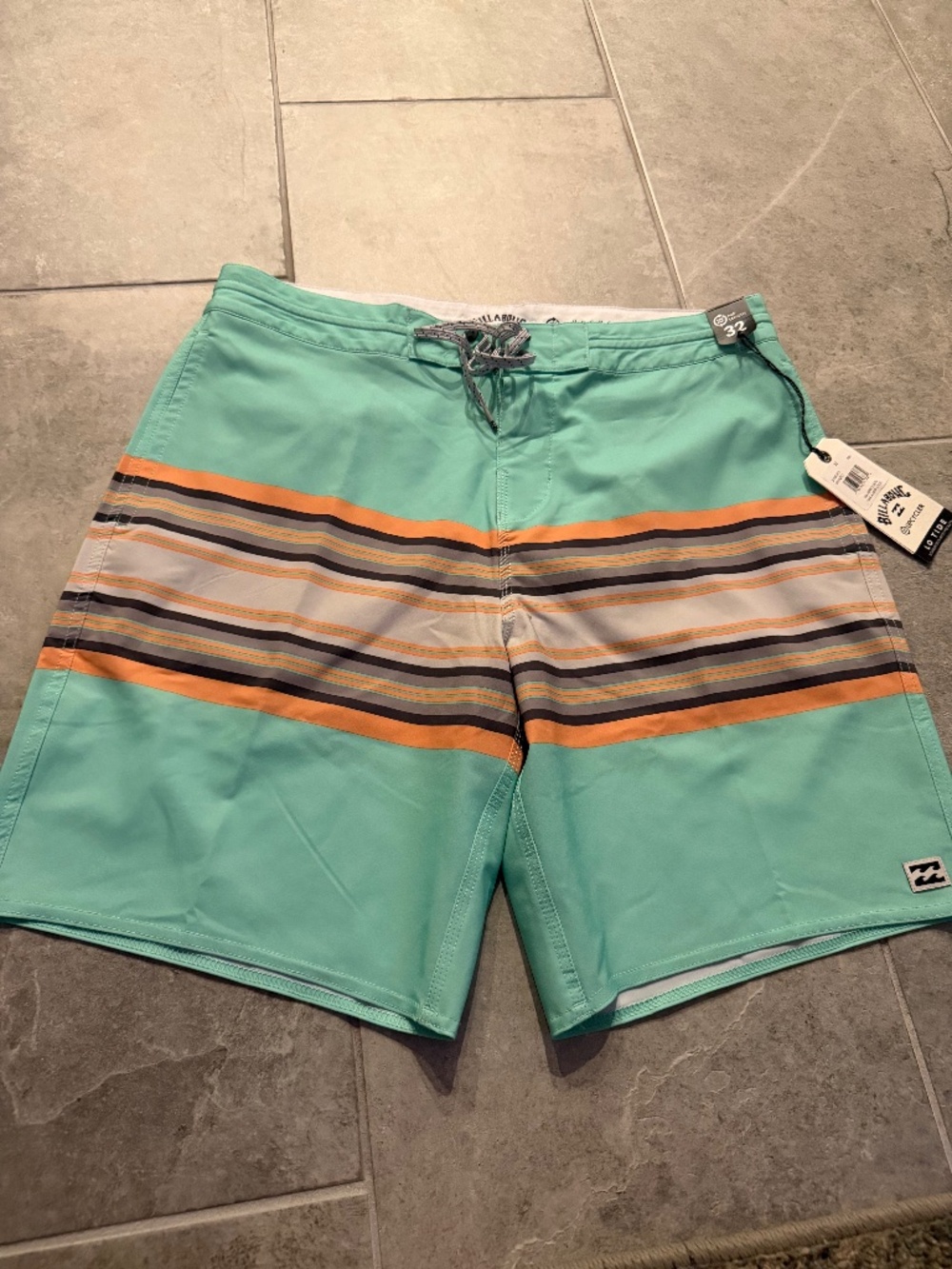 Billabong Lo Tide Boardshort Size 32